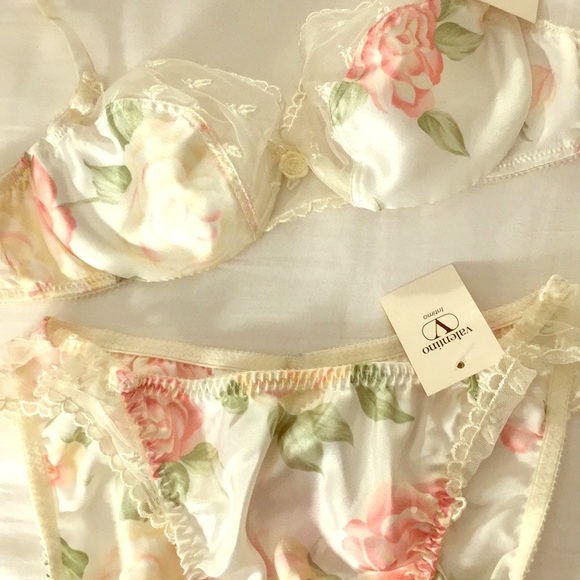 valentino intimo